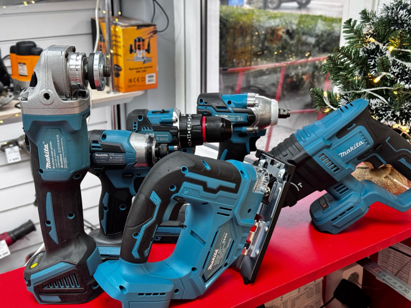 Набор электроинструмента Makita 6 в 1