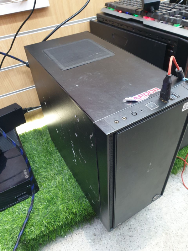 Системный блок  Desktor-4c9lhtq