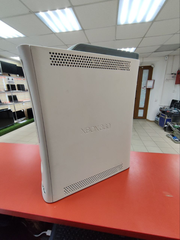 Игровая приставка Xbox 360