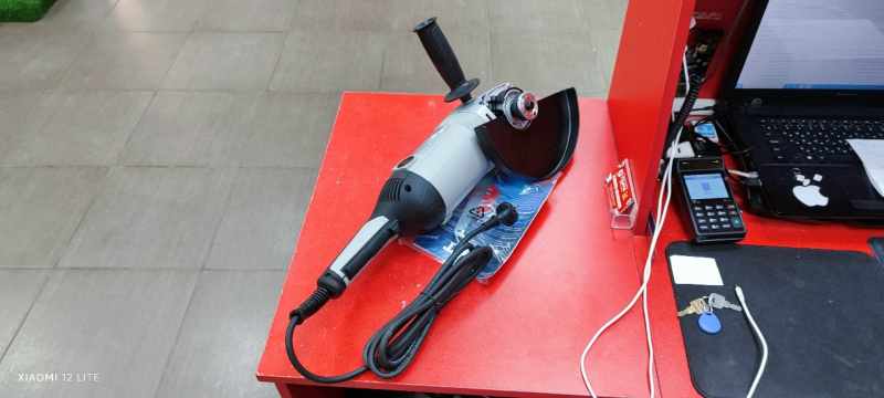 Болгарка Интерскол УШМ-230/2300М