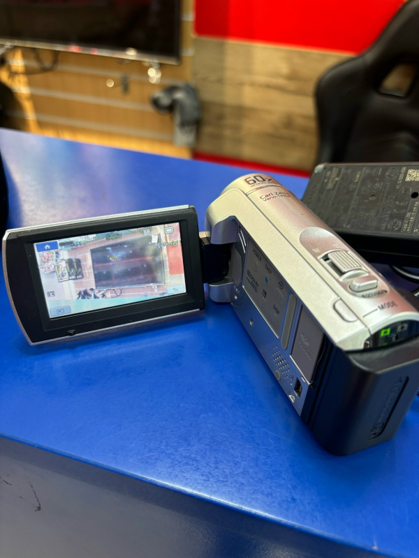 Фотоаппарат Sony p600