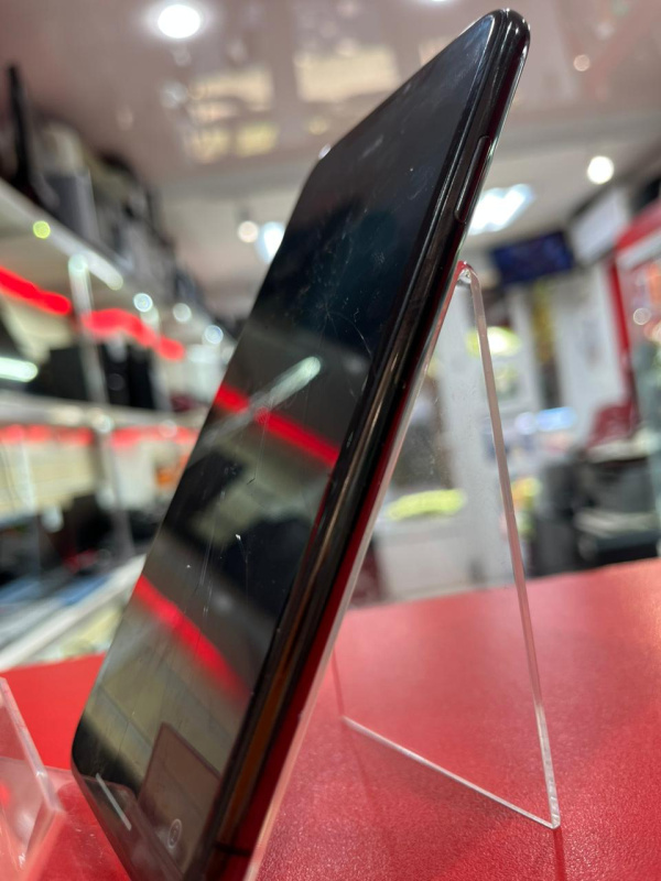 Мобильный телефон Apple iPhone XS Max