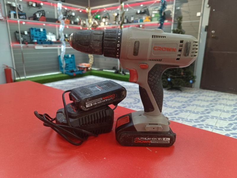 Шуруповерт Crown Не указана