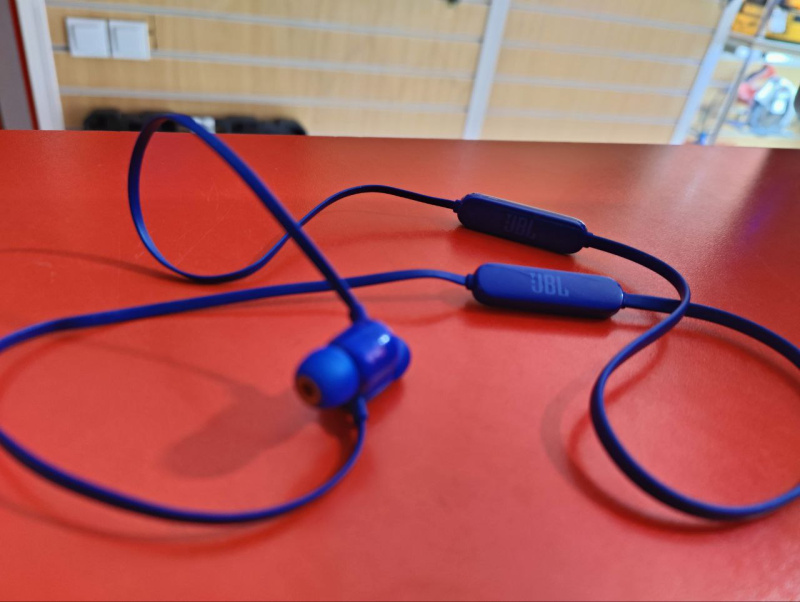 Наушники JBL TUNE 110BT