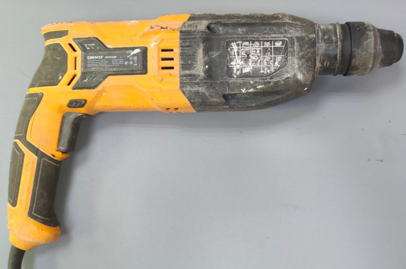 Перфоратор Deko DKH950w