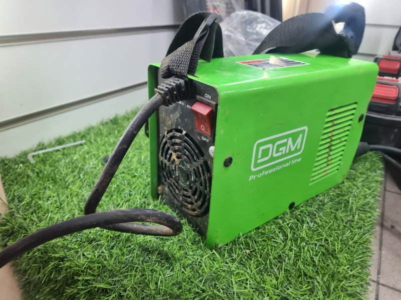 Инверторный полуавтомат (MIG-MAG) DGM 220A