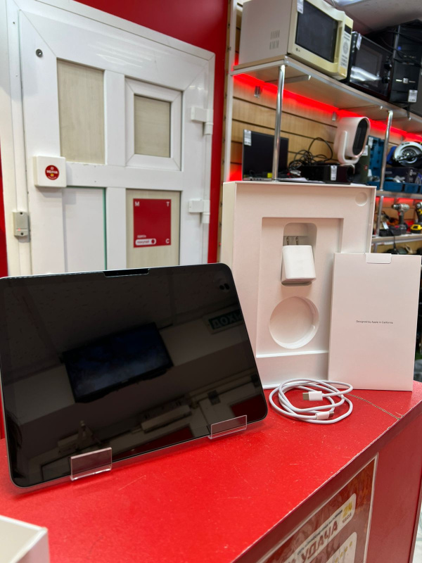 Планшет Apple iPad A16 (2025)