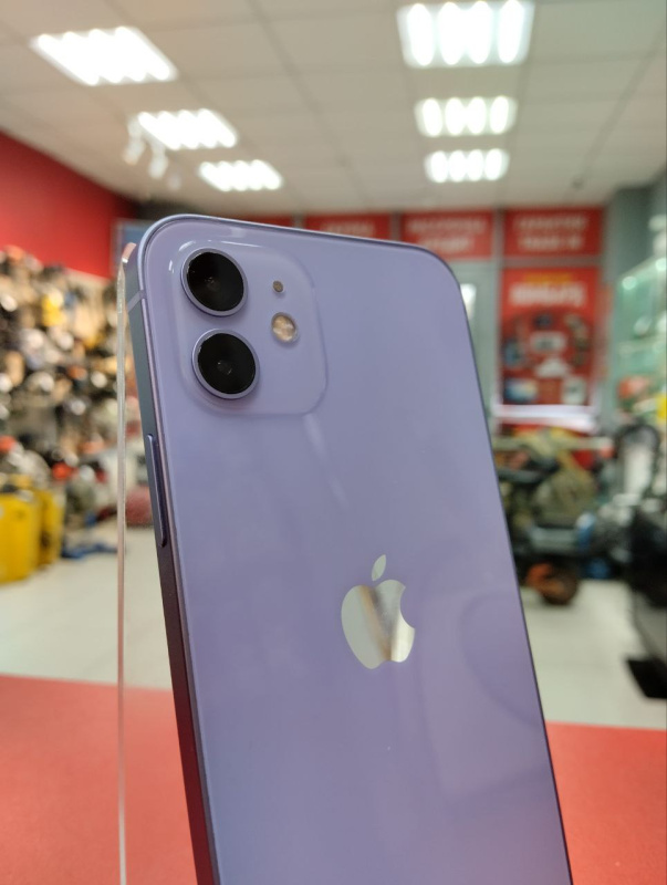 Мобильный телефон Apple iPhone 12