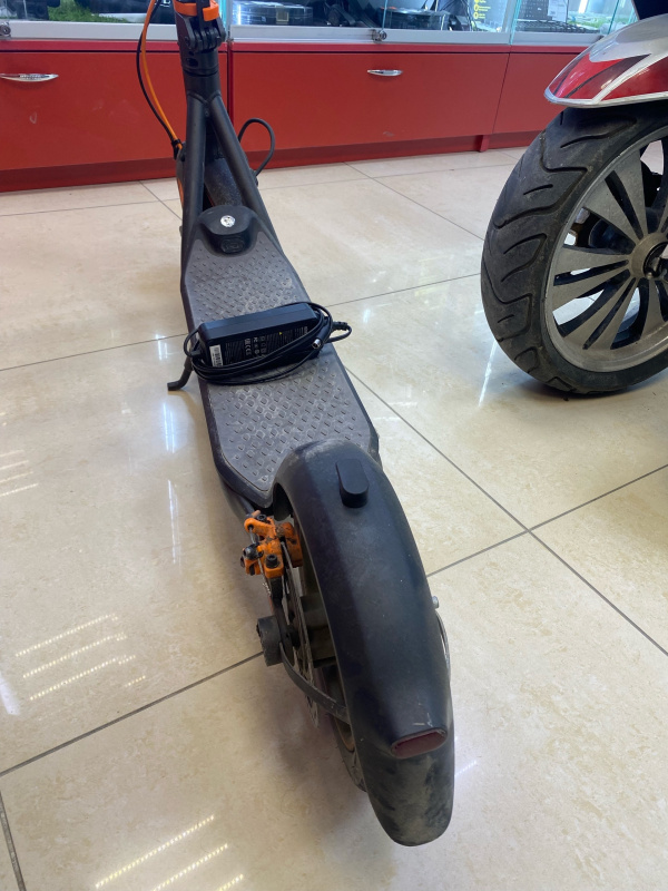 Самокат Ninebot f40
