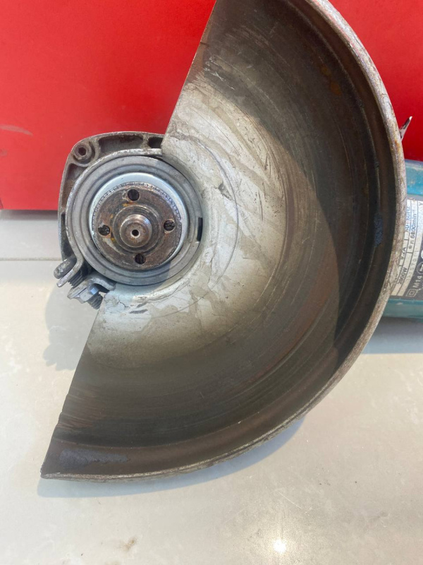 Болгарка Makita 9069