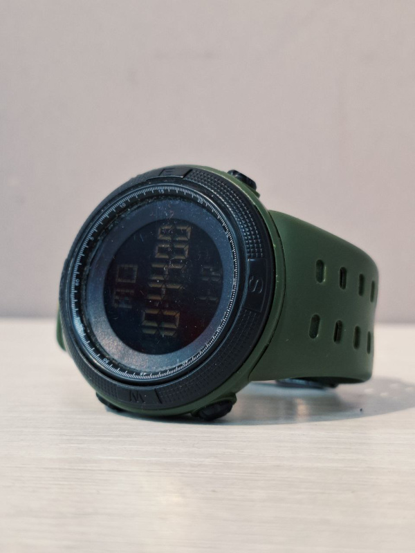 Часы наручные  Multi-Function Watch