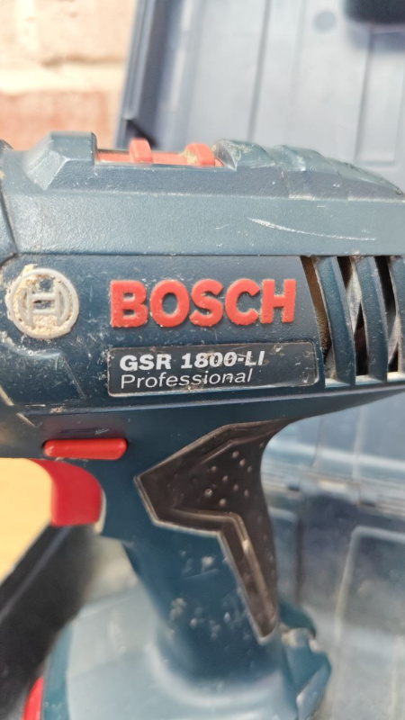 Шуруповерт Bosch GBH 180-LI