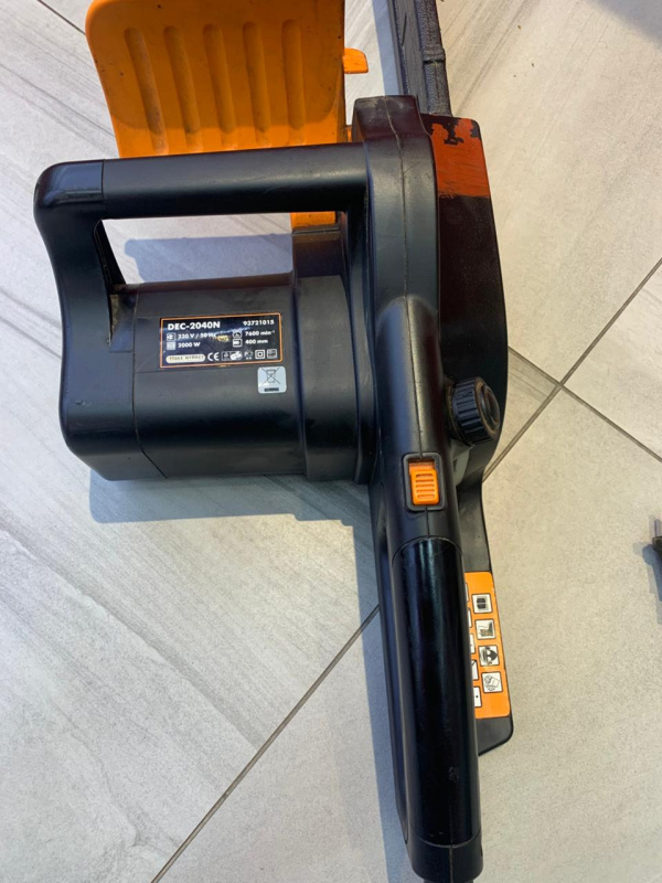 Электропила Deco Dec-2040N