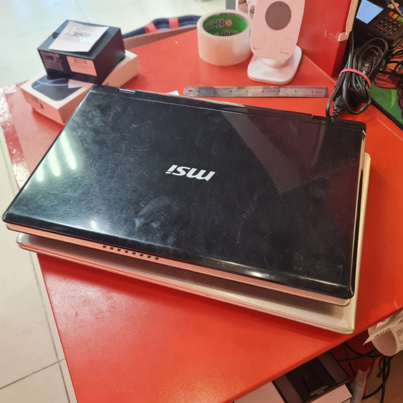 Ноутбук MSI cx620