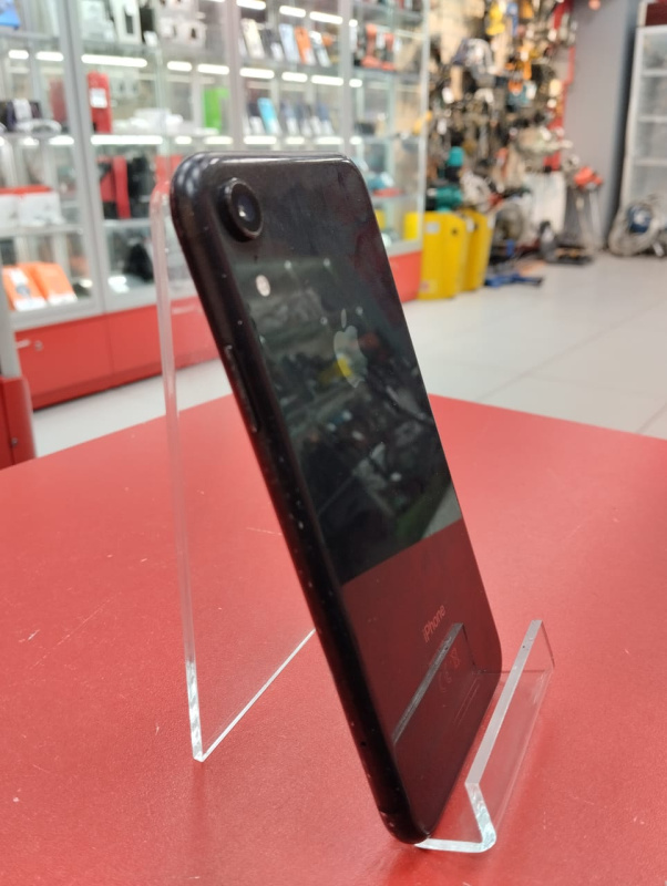 Мобильный телефон Apple iPhone XR