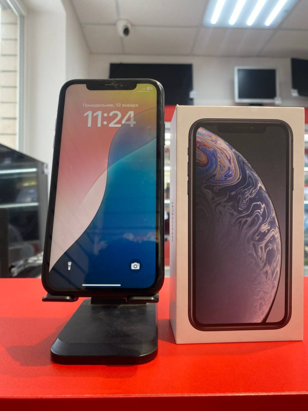 Мобильный телефон Apple iPhone XR