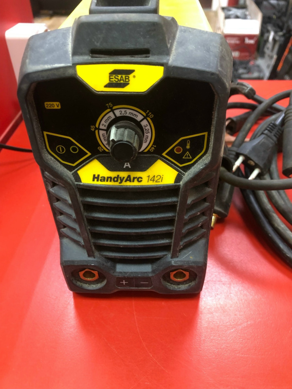 Сварочный аппарат - инвертор ММА Esab HandyArc 142i
