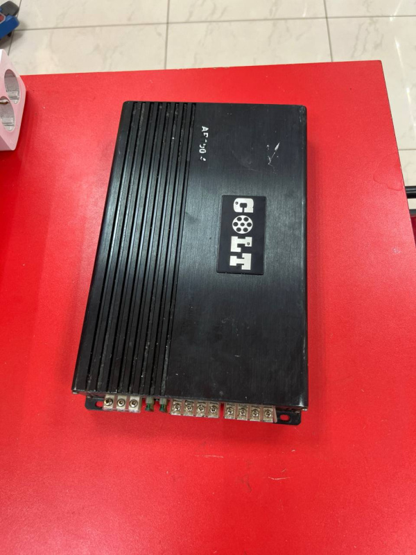 Усилитель Colt AR-100.4