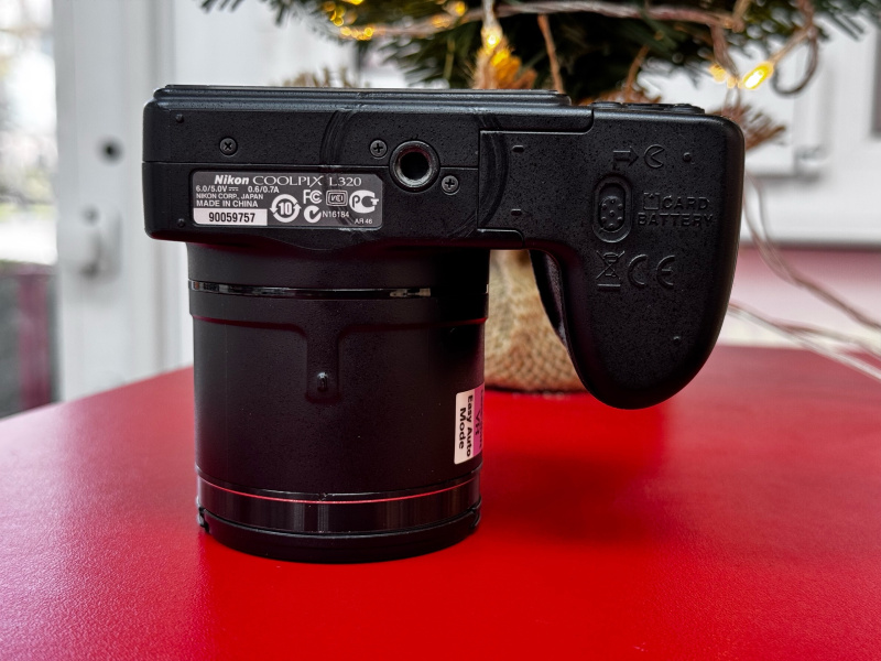 Фотоаппарат Nikon COOLPIX L320