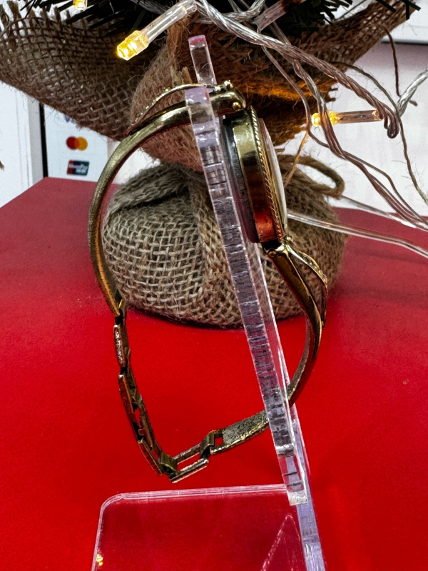 Часы наручные A’LUCH no name