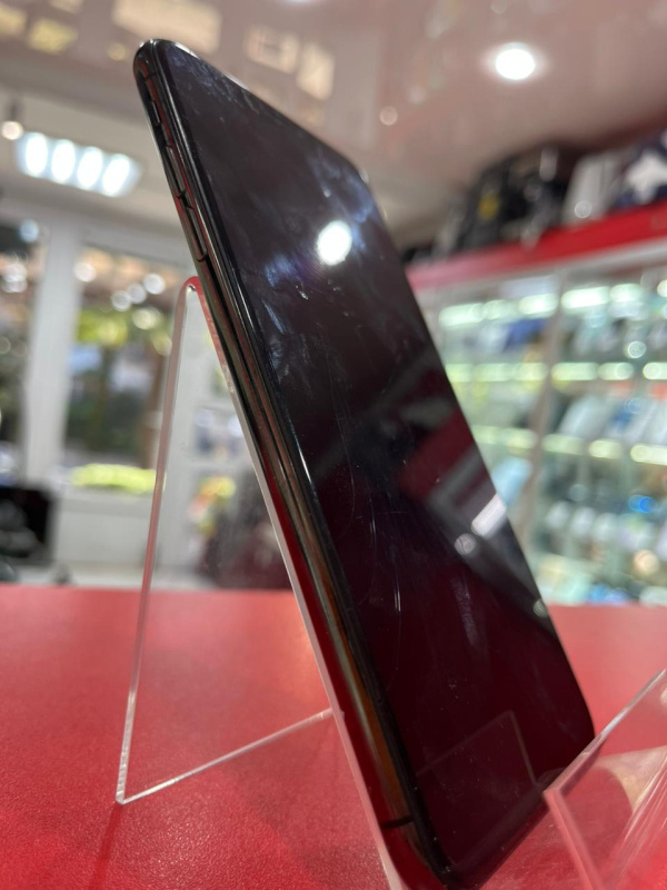 Мобильный телефон Apple iPhone XS Max