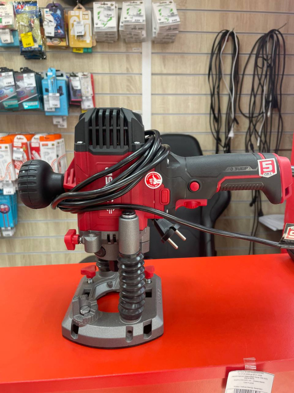 Фрезерный станок Зубр ФМР-1250