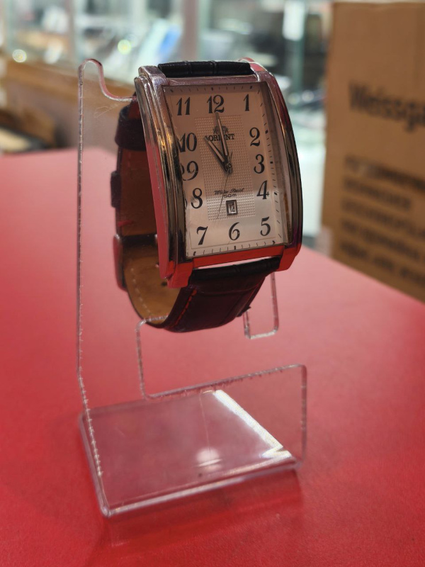 Часы наручные Orient UNED-C0