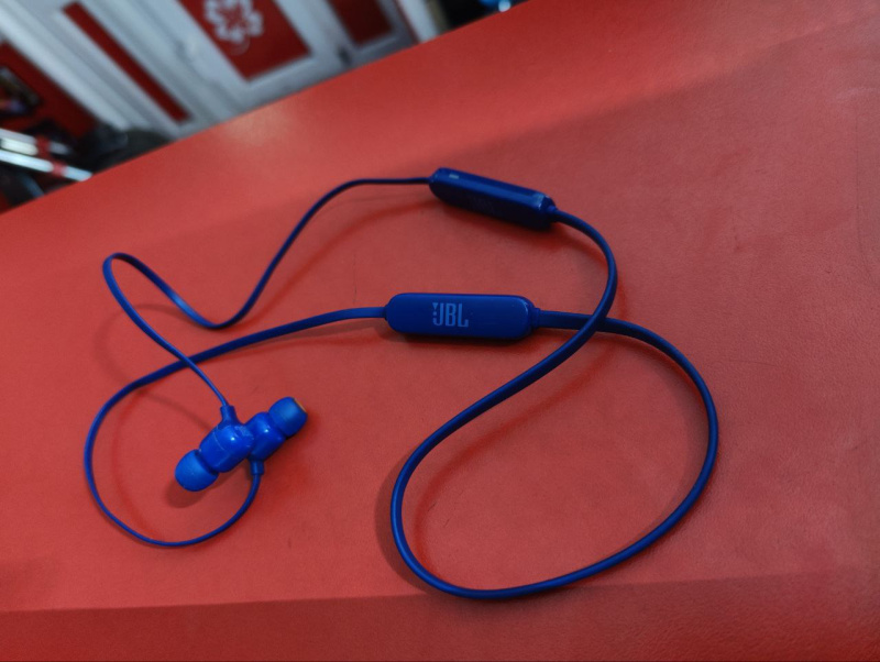 Наушники JBL TUNE 110BT