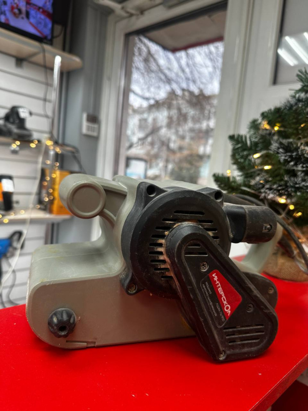 Шлифмашинка Интерскол лшм-76/900