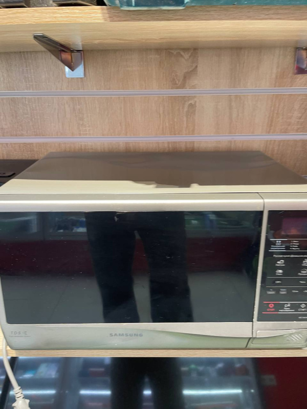 Микроволновая печь Samsung 1