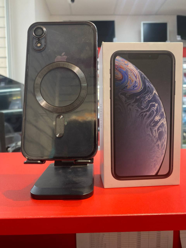 Мобильный телефон Apple iPhone XR