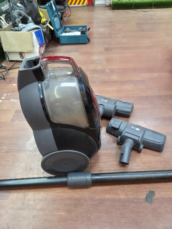 Пылесос LG VK70602NU