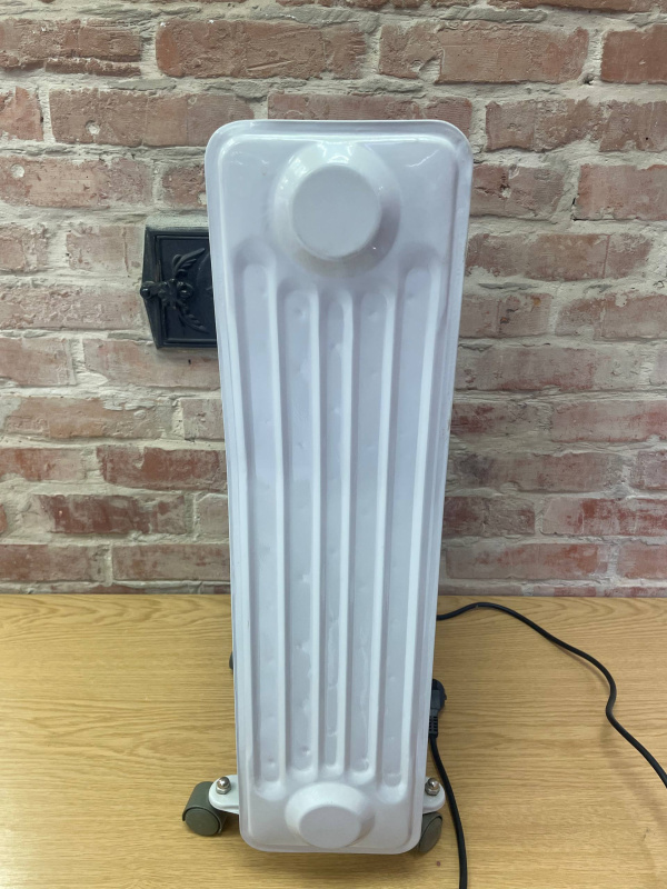 Масляный радиатор 9-ти секционный West EHO 0904