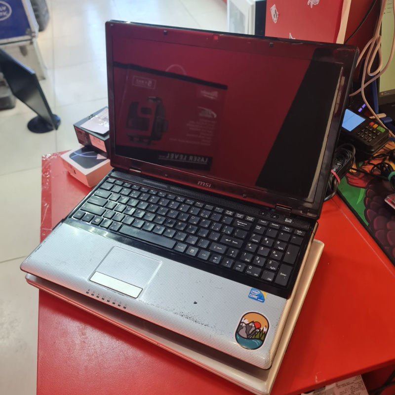 Ноутбук MSI cx620