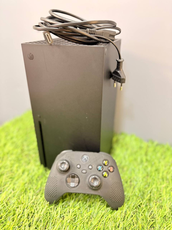 Игровая приставка Xbox X 1tb