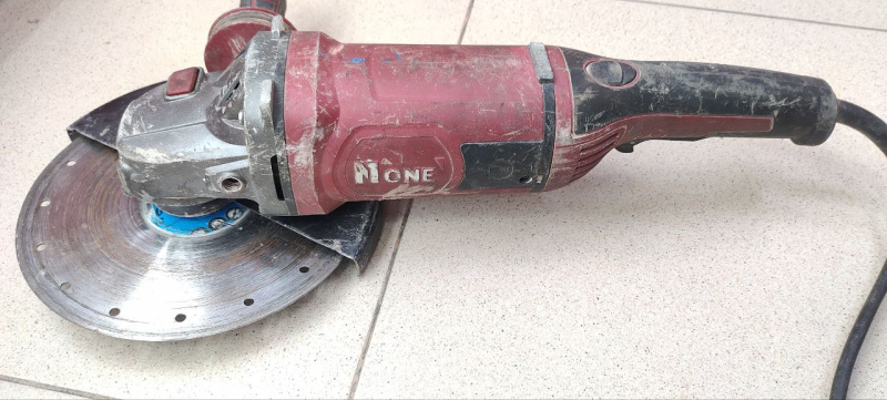 Болгарка NUMBER ONE AG2500/230-PRO