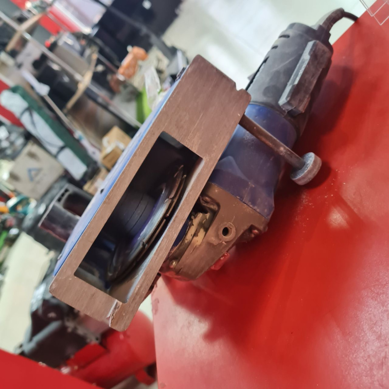 Штроборез Зубр зш п30 1400