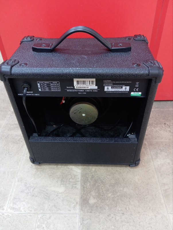 Гитарный комбоусилитель  Belcat 15wt