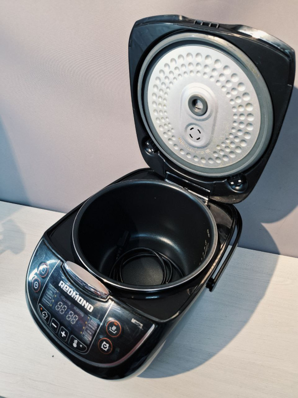 Мультиварка - Redmond Master Chief Lite