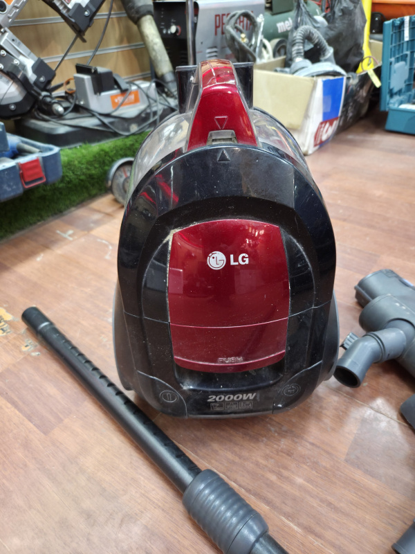 Пылесос LG VK70602NU