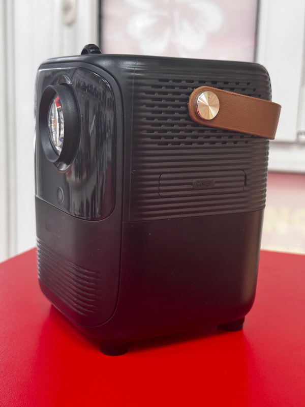 Проектор Umiio A008