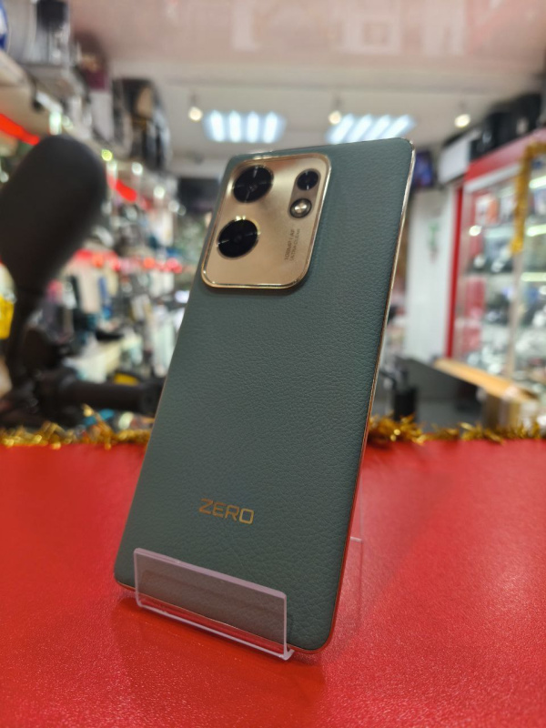 Мобильный телефон Infinix Zero 30