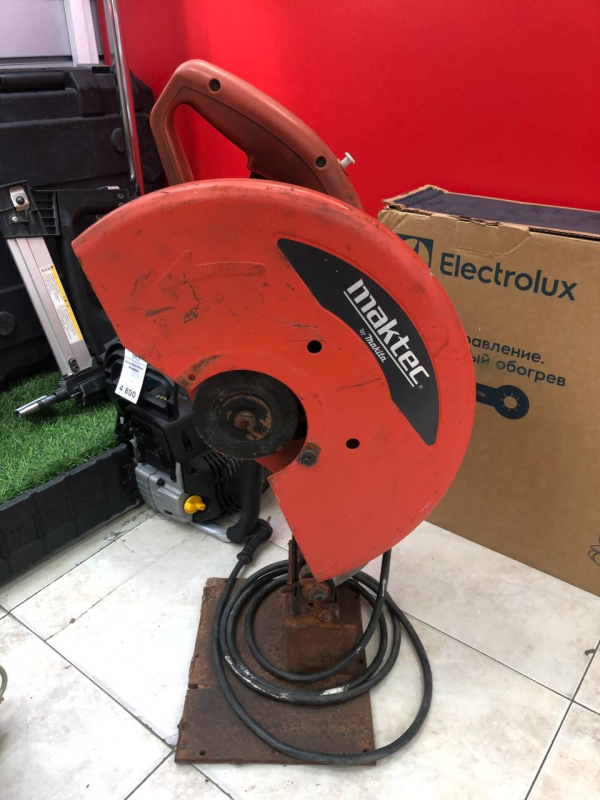 Монтажная пила Maktec MT240