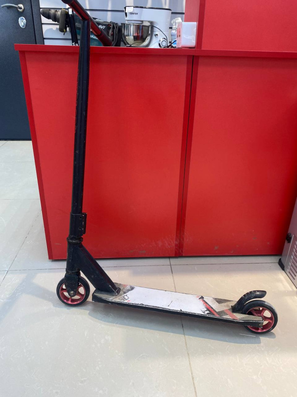 Самокат Трюковой самокат  Eir