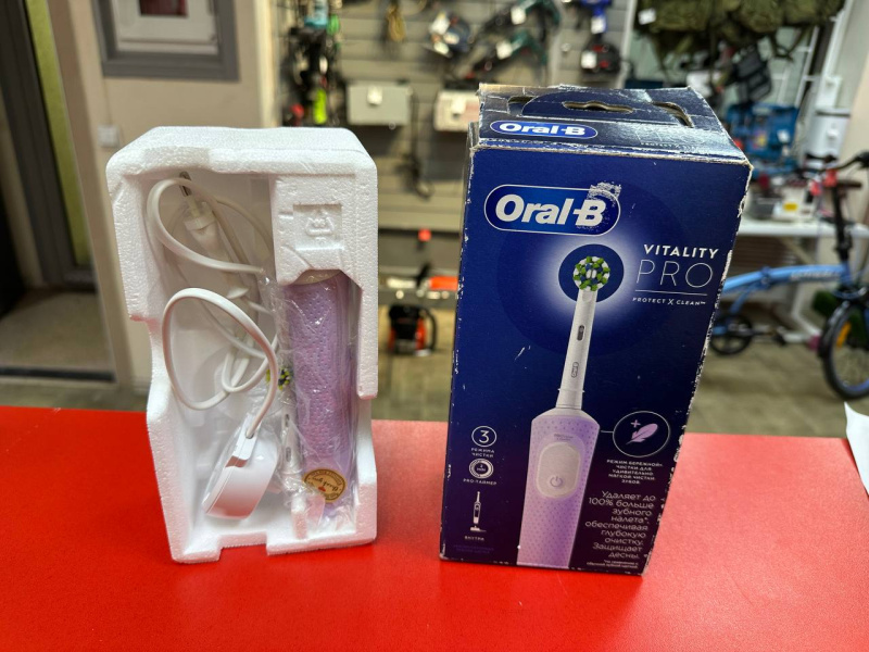 Зубная электрощётка Braun 100