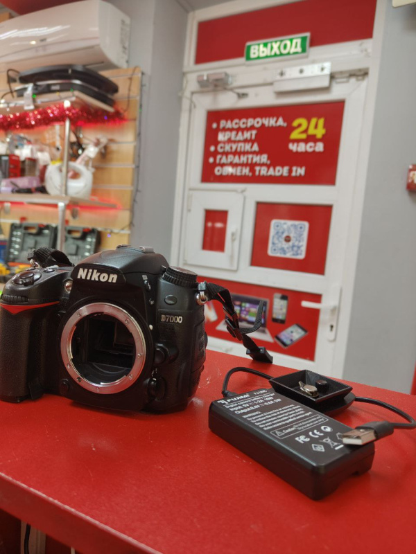 Фотоаппарат Nikon D7000