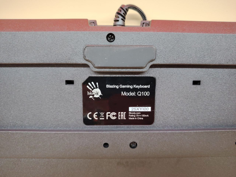 Клавиатура Bloody Q100