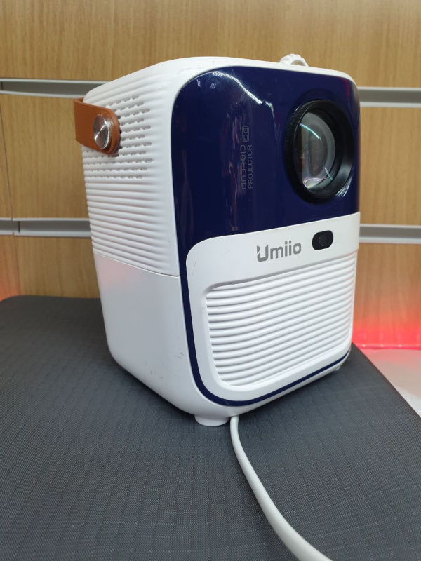 Проектор Umiio q2