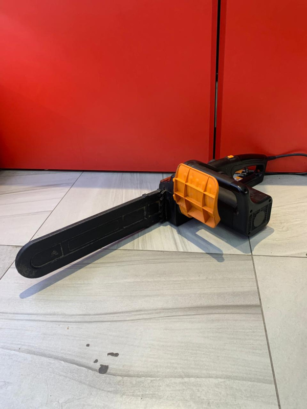 Электропила Deco Dec-2040N