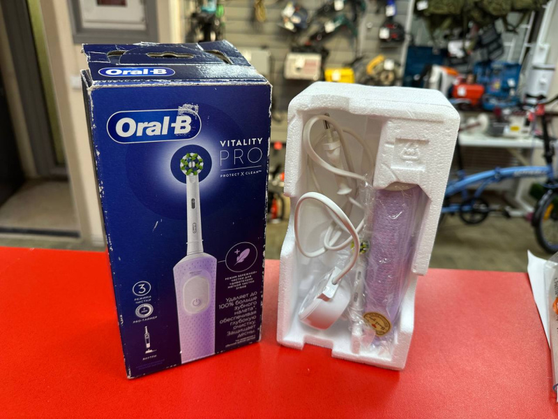 Зубная электрощётка Braun 100